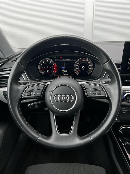 Audi A4 35TFSI Aut. Sport DPH TZ  - fotka 8 z 25