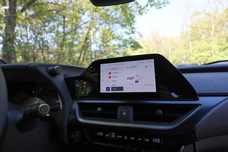 Lexus UX 300h 300H 2,0 HEV BUSINESS TECH - fotka 18 z 28