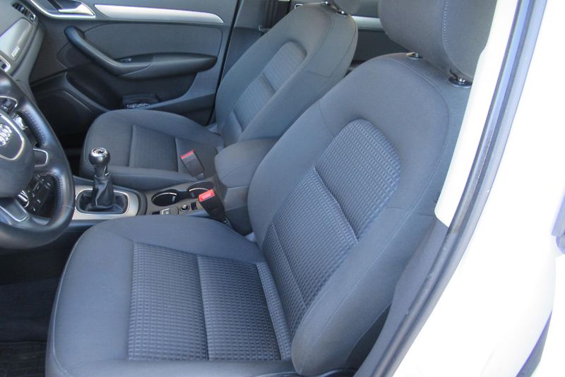 Audi Q3 2.0 TDI QUATTRO NAVI TAŽNÉ - fotka 20 z 33