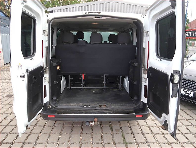 Renault Trafic (2019) 1.6 dCi, Bus, 9Míst, ČR, DPH - fotka 13 z 16