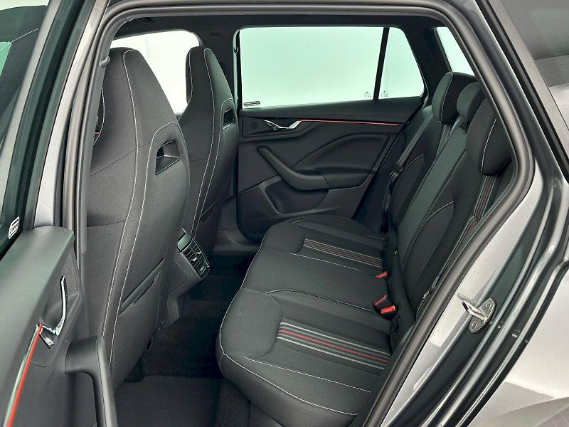Škoda Kamiq (2025) DSG 1.0TSI 85kW Monte Carlo - fotka 8 z 29