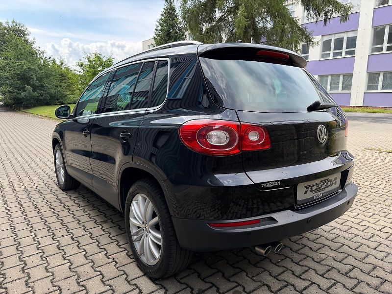 Volkswagen Tiguan 2,0 TDI /4x4/ SPORT / servis.k - fotka 3 z 32