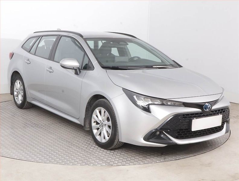 Toyota Corolla (2023) 2.0 Hybrid - fotografie inzerátu