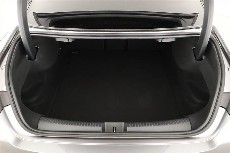 Mercedes-Benz CLA (2025) 200 - fotka 11 z 27