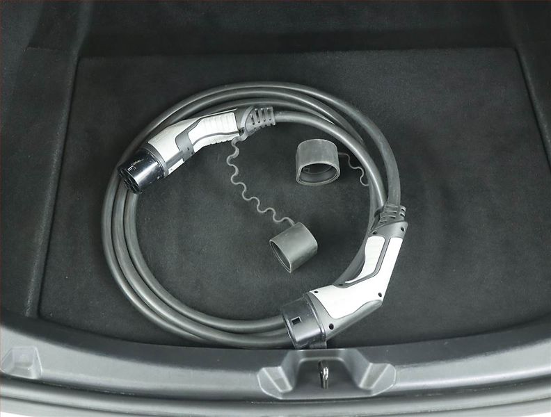 Tesla Model 3 (2021) Long Range 4WD 74kWh, SoH 88% - fotka 20 z 20