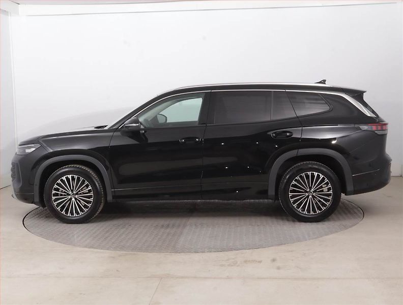 Volkswagen Tayron (2025) 1.5 eTSI - fotka 3 z 16