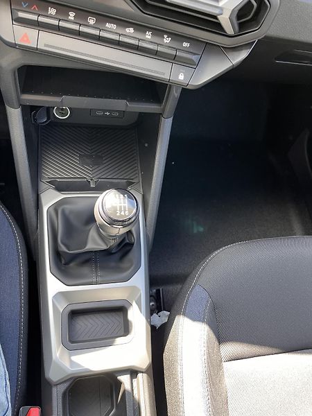Dacia Duster (2026) journey mild hybrid 140        - fotka 13 z 15
