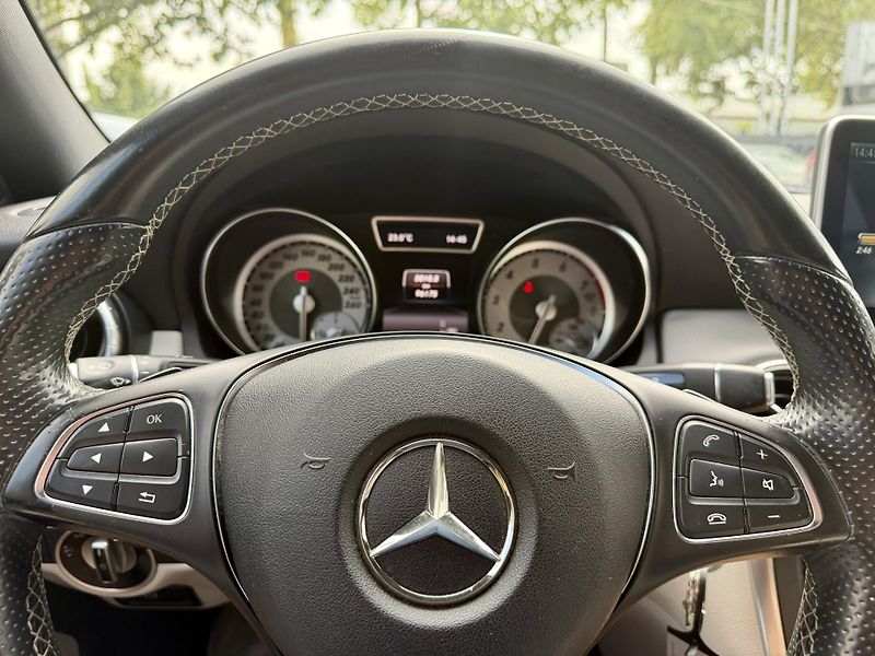 Mercedes-Benz CLA 180 SB aut. - fotka 17 z 22
