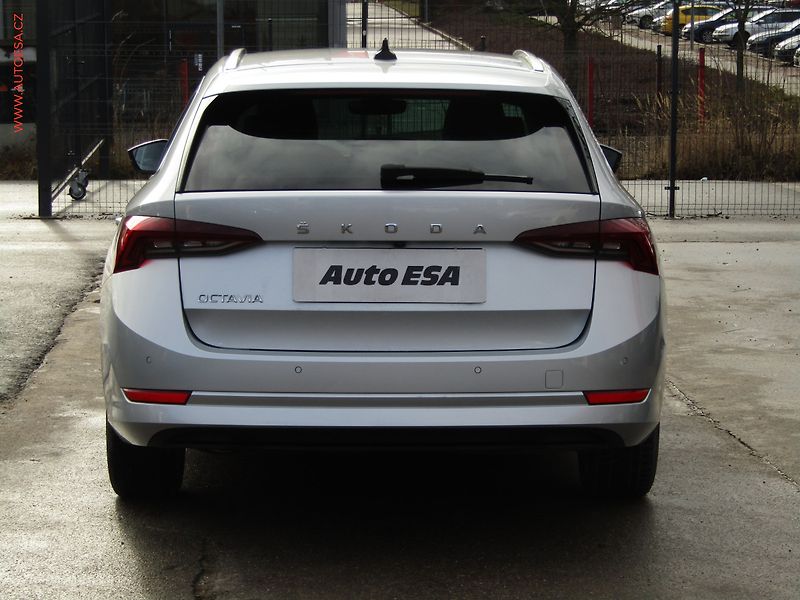 Škoda Octavia (2021) 2.0TDi, Ambition, LED - fotka 5 z 22