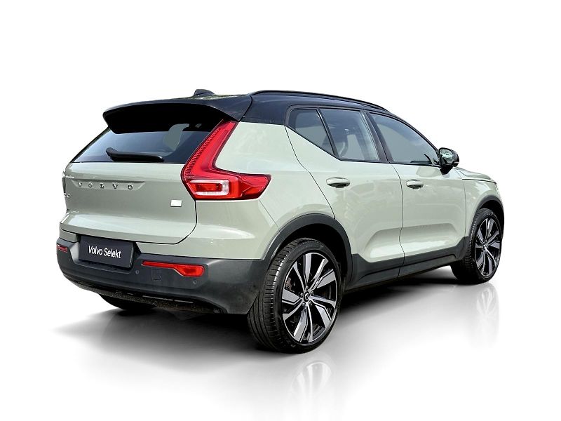 Volvo XC40 P8 AWD // TWIN PRO // 4x4 - fotka 6 z 45