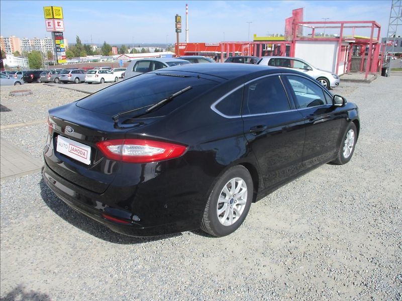 Ford Mondeo 2,0 TDCI, Titanium, automat, - fotka 8 z 40