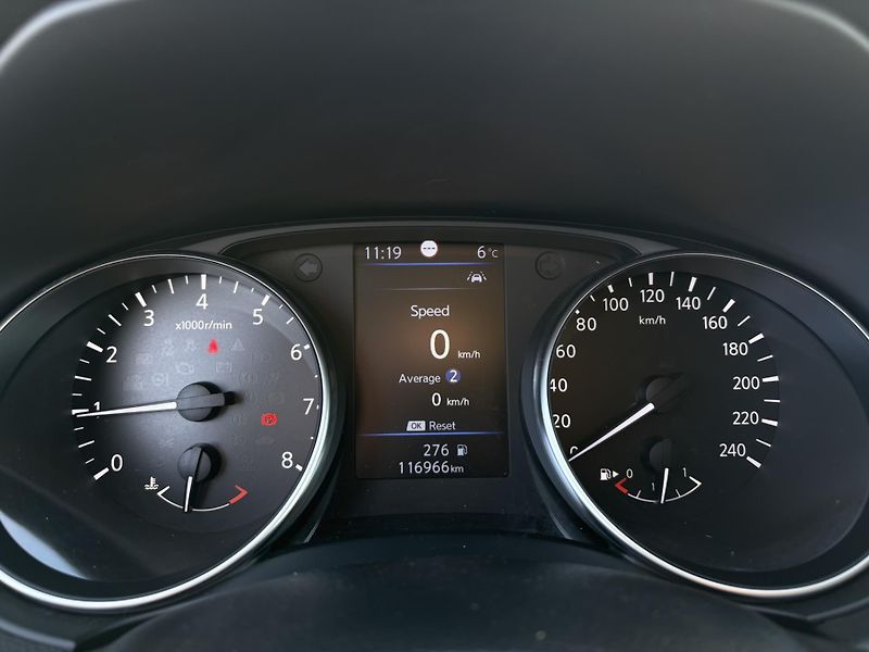 Nissan Qashqai 1.3 DiG-T 103KW Acenta Winter - fotka 16 z 23
