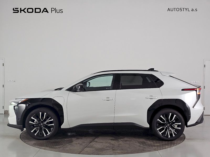 Toyota bZ4X (2026) FACELIFT AWD 343k EXECUTIVE - fotka 3 z 33