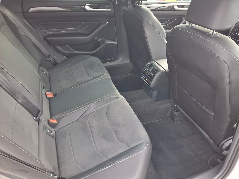 Volkswagen Arteon (2023) Shooting Brake R-Line DSG 4x4 - fotka 15 z 35