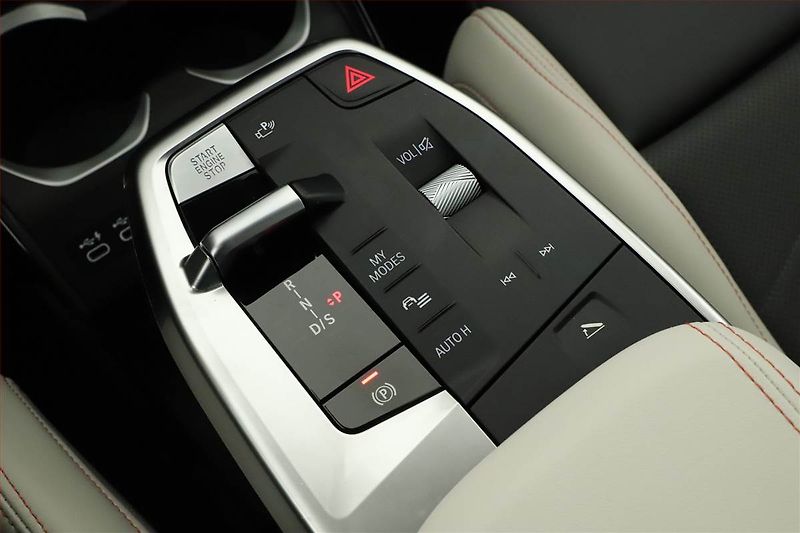 BMW X2 (2024) sDrive20i - fotka 14 z 20