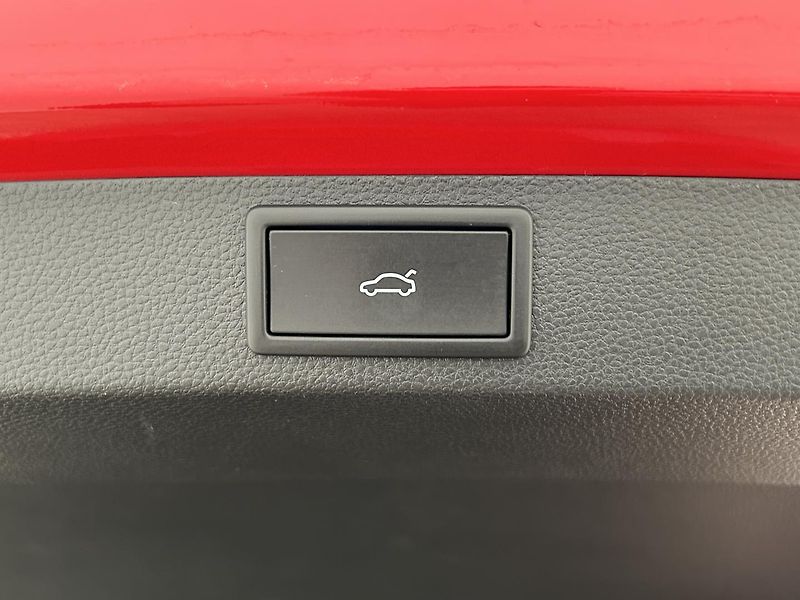 Škoda Karoq 2.0 TDI 4x4 SportLine - fotka 28 z 32