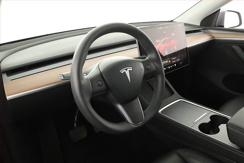 Tesla Model Y (2023) Long Range AWD 79kWh, SoH 92% - fotka 19 z 26