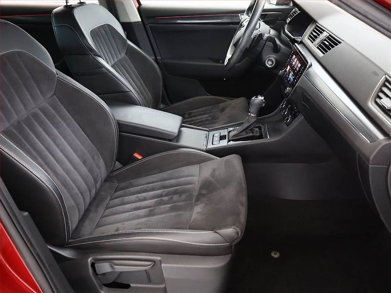 Škoda Superb (2021) Style 2.0 TSI - fotka 7 z 20