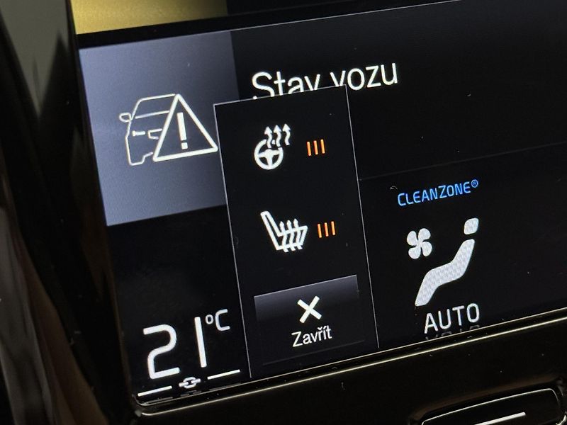 Volvo V90 D4 MOMENTUM PRO POLESTAR AUT - fotka 38 z 47