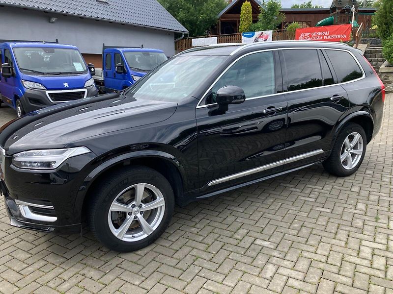 Volvo XC90 (2022) B5 AWD DIESEL INSCRIPTION AUT - fotka 10 z 42