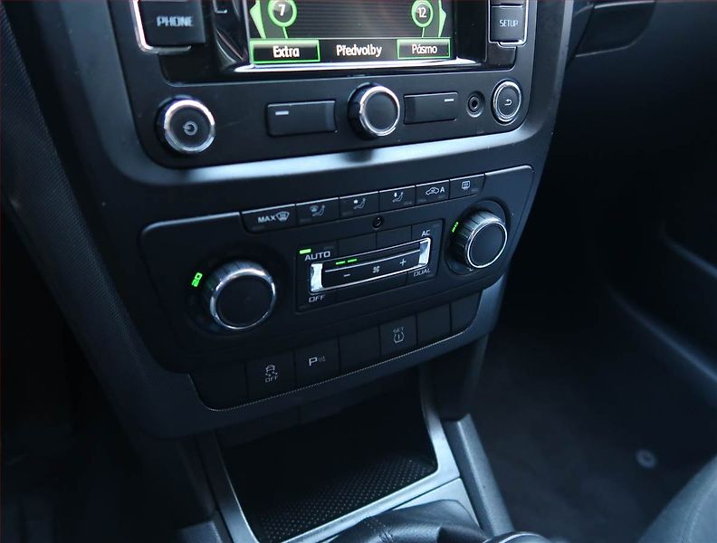 Škoda Yeti (2012) Ambition 1.4 TSI, Serv.kniha - fotka 17 z 17