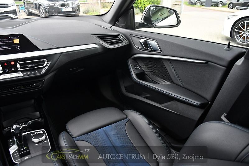 BMW Řada 2 218d M-SPORT 1M ČR TAŽNÉ - fotka 22 z 49