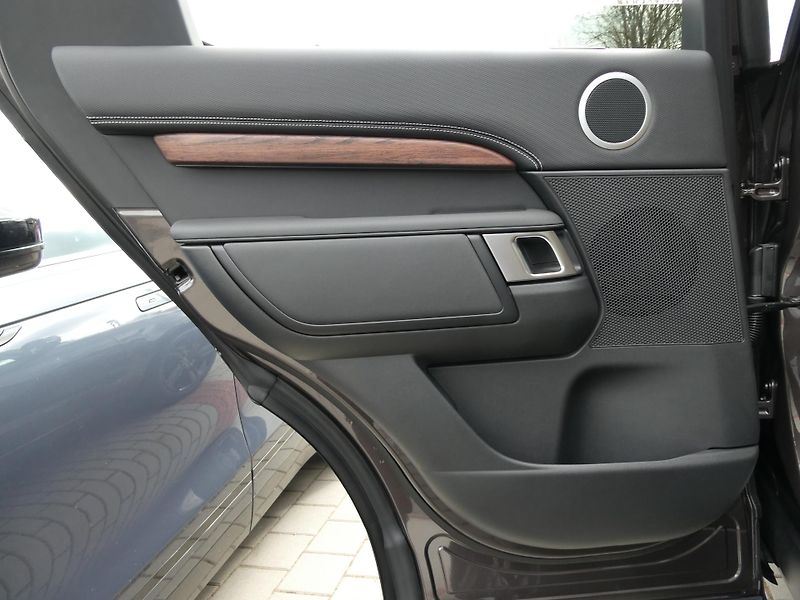 Land Rover Discovery (2026) 5 3,0  Dynamic HSE D350 - fotka 18 z 44