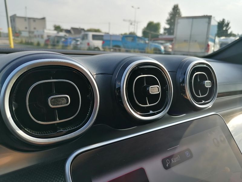 Mercedes-Benz Třídy C (2022) 200 D AMG - fotka 30 z 42