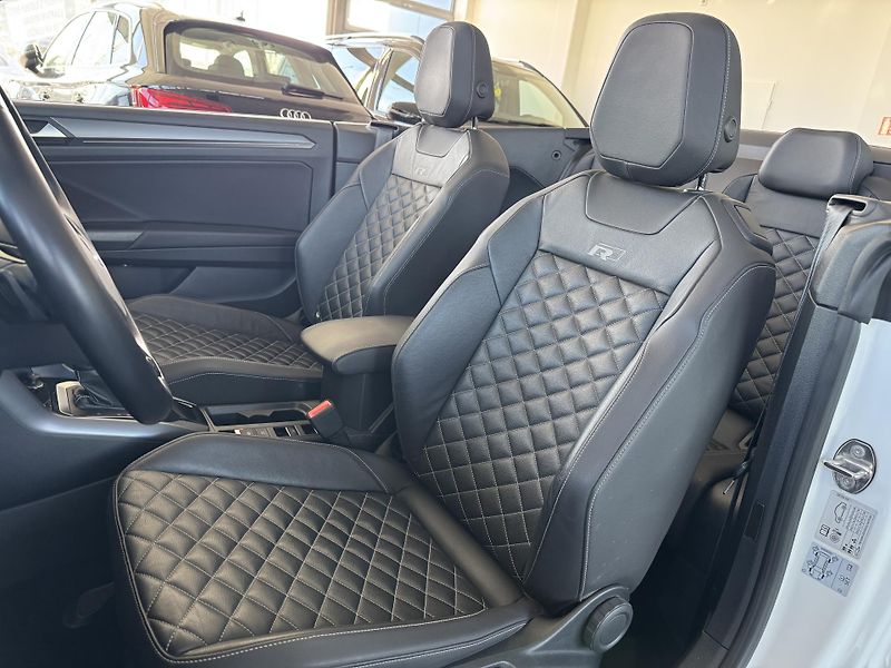Volkswagen T-Roc (2021) 1,5TSi DSG REZERVACE - fotka 15 z 32