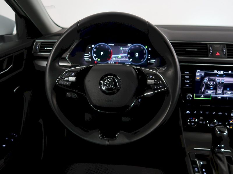 Škoda Superb (2023) STYLE 2.0TSI 140KW DSG - fotka 17 z 41