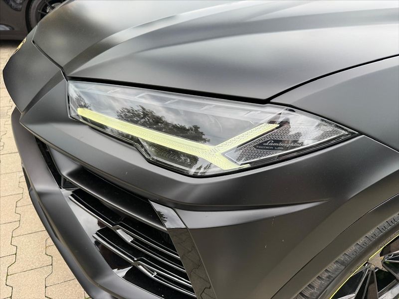 Lamborghini Urus 4.0 V8 Ceramic - fotka 25 z 25