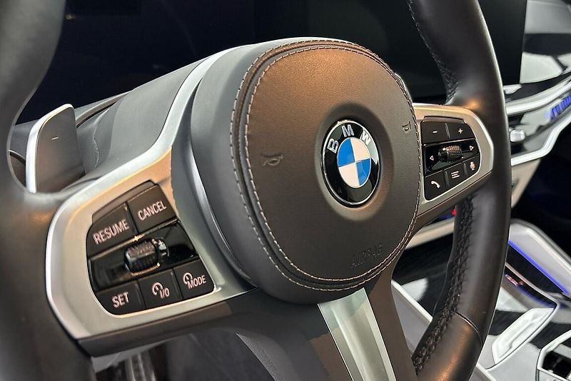 BMW X6 xDrive30d - fotka 19 z 36