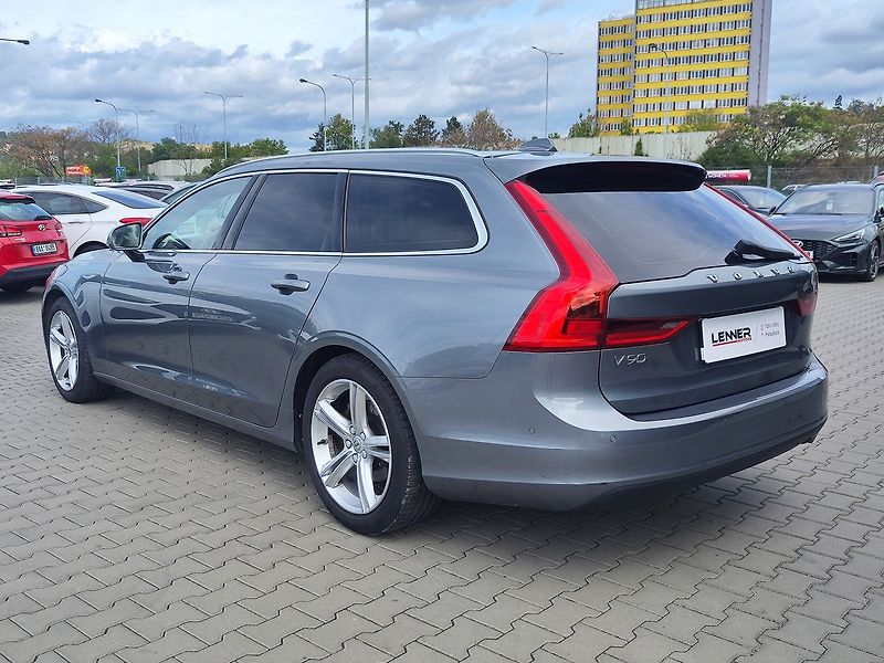 Volvo V90 D3 2.0/110kW Momentum AT - fotka 7 z 32