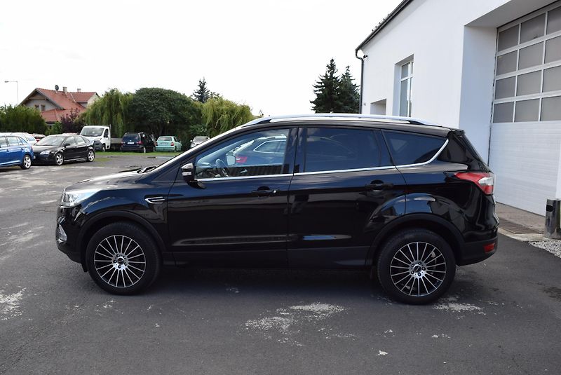 Ford Kuga (2020) 1.5 EcoBoost 110kw TITANIUM  - fotka 12 z 45