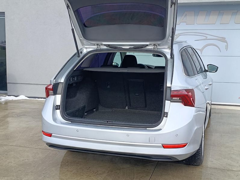Škoda Octavia 2.0TDi 110kW DSG STYLE ČR - fotka 9 z 27