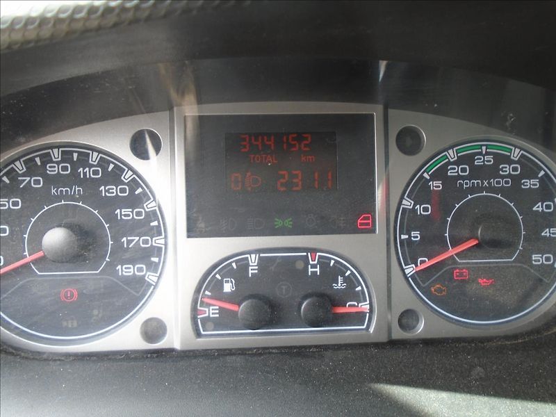 Iveco Daily 2,3 - fotka 16 z 17