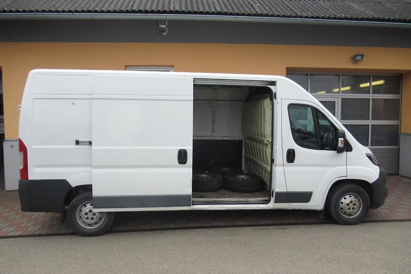 Peugeot Boxer 2.2 HDi KLIMA TAŽNÉ 2.5t - fotka 4 z 21