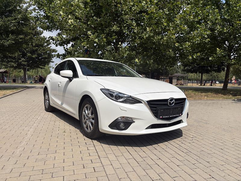 Mazda 3 2.0 Center-Line - fotka 15 z 30