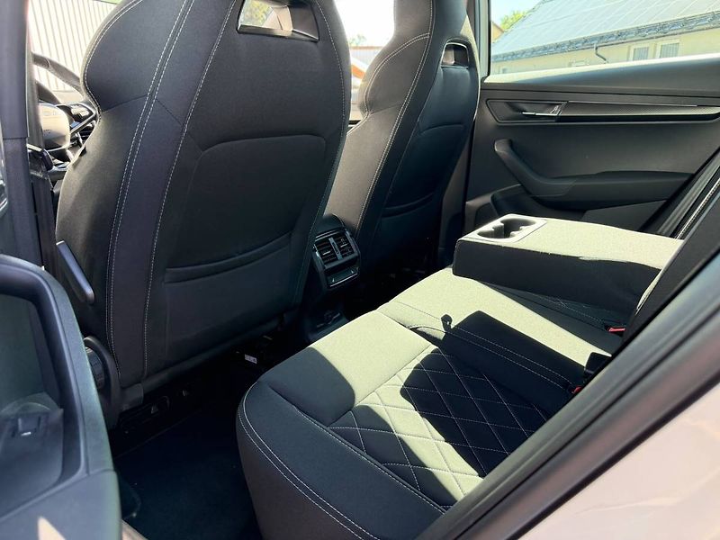 Škoda Karoq SportLine 2,0TDI 110 kW 7° DSG - fotka 7 z 42