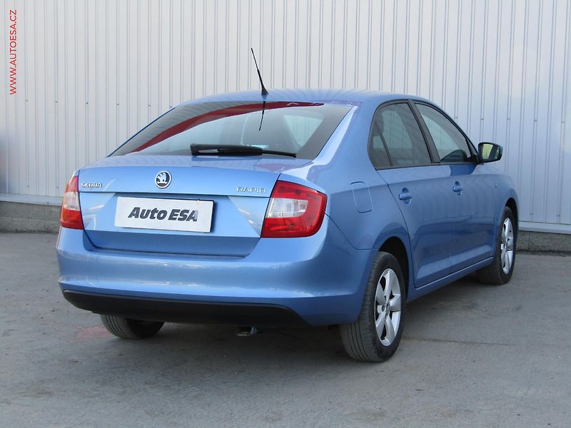 Škoda Rapid (2014) 1.2 TSi, ČR - fotka 4 z 16