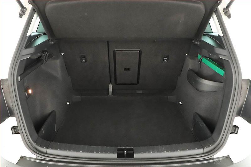 Škoda Karoq (2019) Style 1.6 TDI, Automat - fotka 15 z 16