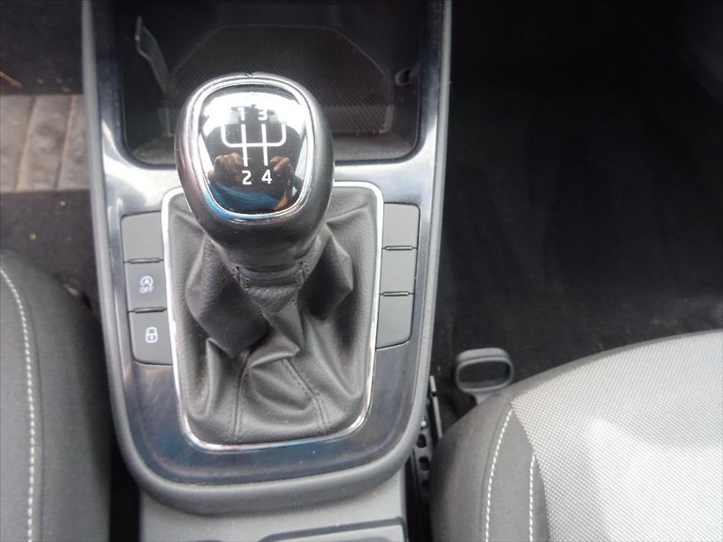 Škoda Fabia 1,0 TSi 70 kW - fotka 15 z 16