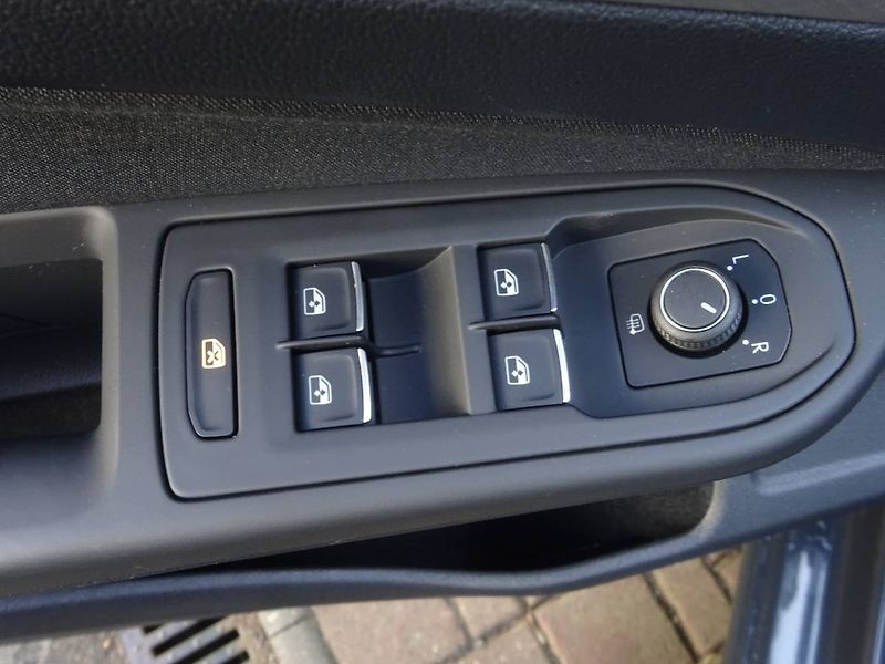 Volkswagen Golf Variant (2021) 1.0TSi/ 81kW Life - fotka 7 z 29