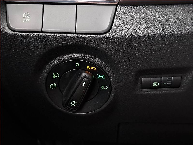 Škoda Fabia (2018) Style 1.0 TSI, Tempomat - fotka 16 z 17