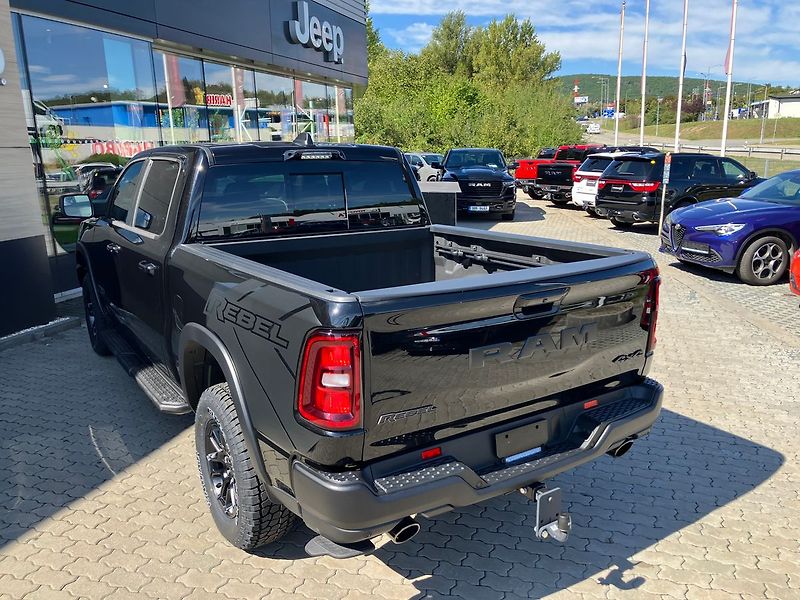 Dodge RAM (2025) 3.0 I6 426k REBEL PREMIUM EDIT - fotka 16 z 77