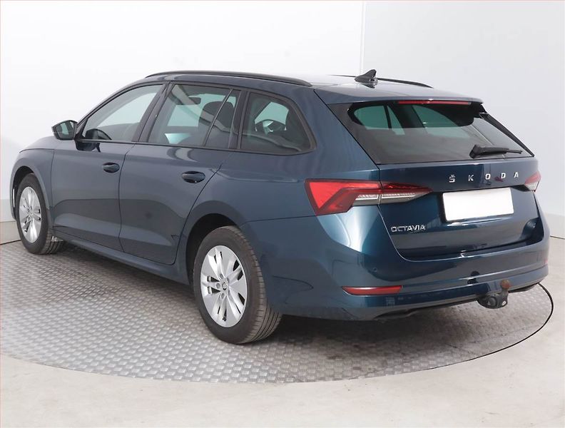 Škoda Octavia (2023) Ambition 2.0 TDI, Automat - fotka 4 z 16