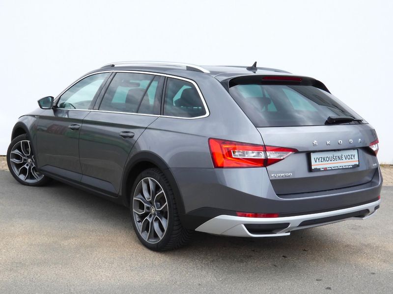 Škoda Superb (2023) Scout 2.0 TDI 147KW DSG 4x4 - fotka 13 z 30