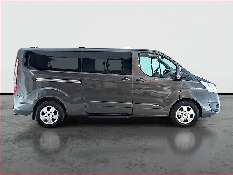 Ford Tourneo Custom (2018) Titanium 2.0 EcoBlue, ČR, 1Maj - fotka 6 z 20