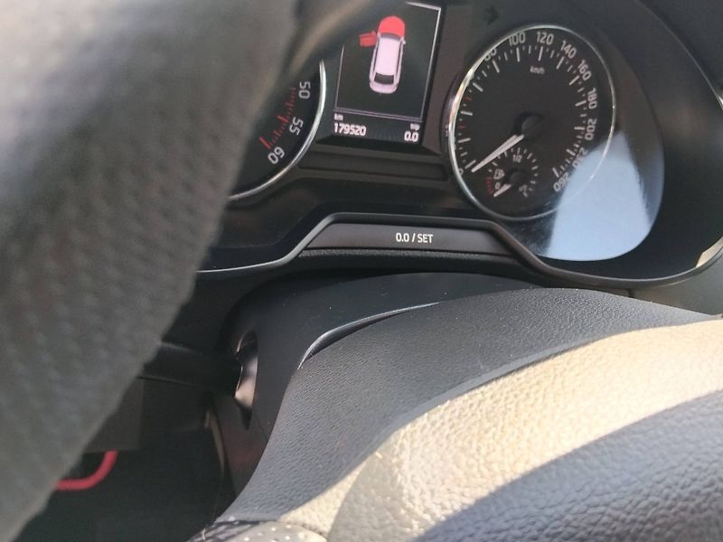 Škoda Octavia (2017) - fotka 10 z 35