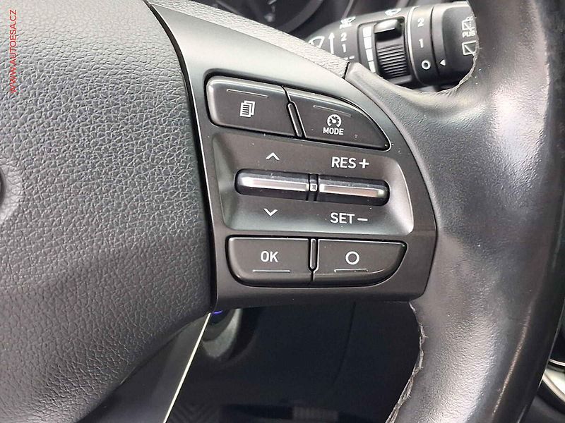 Hyundai i30 (2017) 1.4 T-GDi, 2.maj,ČR, Style - fotka 14 z 21